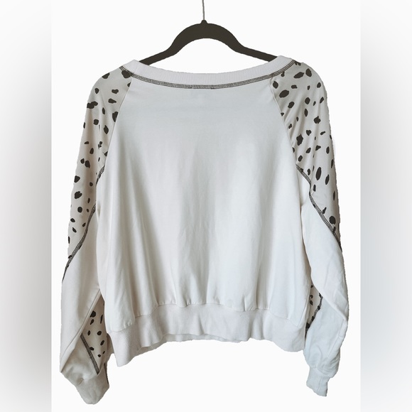 ACOA Spotted Sleeve Sweater - Picture 4 of 4